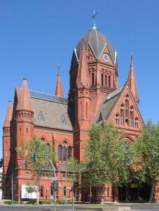 Heilig-Kreuz-Kirche Kreuzberg